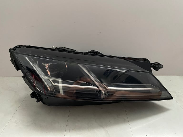 image for Headlight Audi TT led 8S0 Complete 