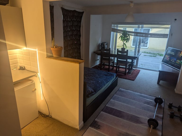 Large apartment to rent Now 
