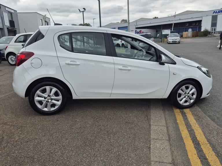 2018 Vauxhall Corsa 1.4i ecoTEC Design Hatchback 5dr Petrol Easytronic Euro 6