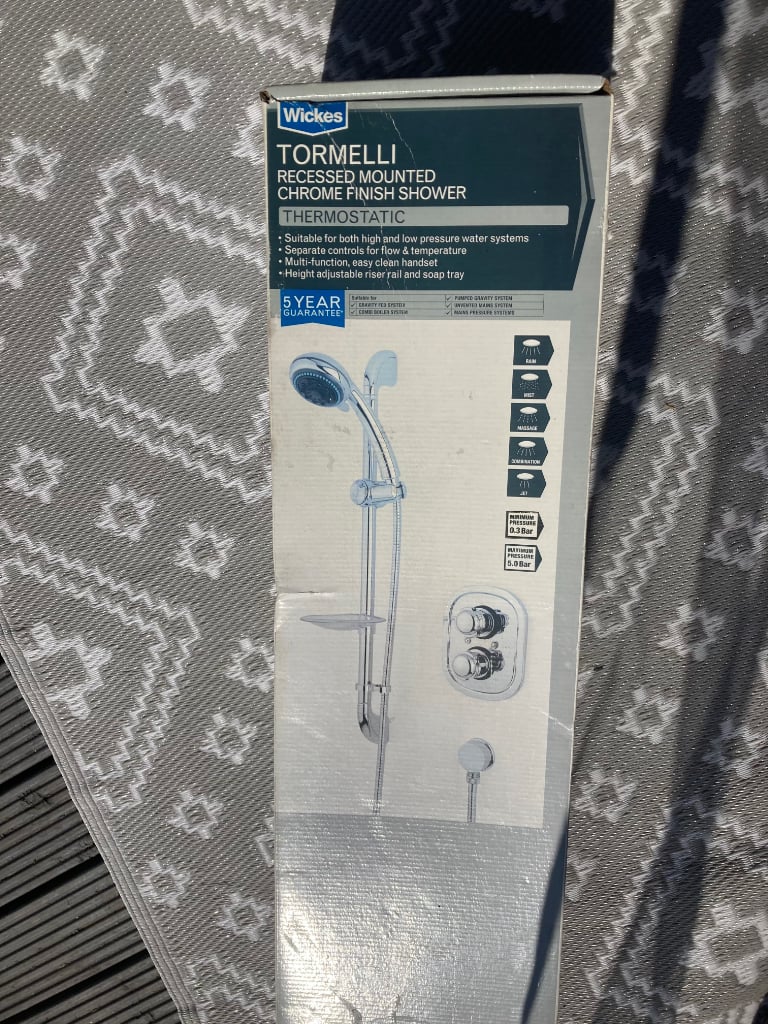 Thermostatic shower-Brand new, unboxed RRP 179.99