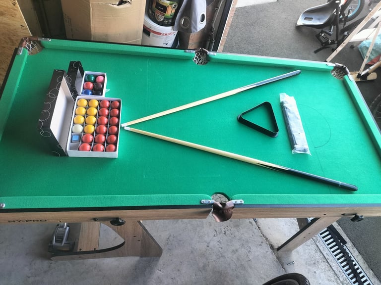 6ft Folding Snooker table