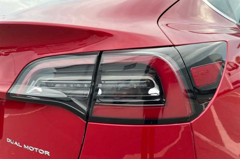 2020 Tesla Model 3 (Dual Motor) Long Range Saloon 4dr Electric Auto 4WDE (346 ps) Saloon Electric...