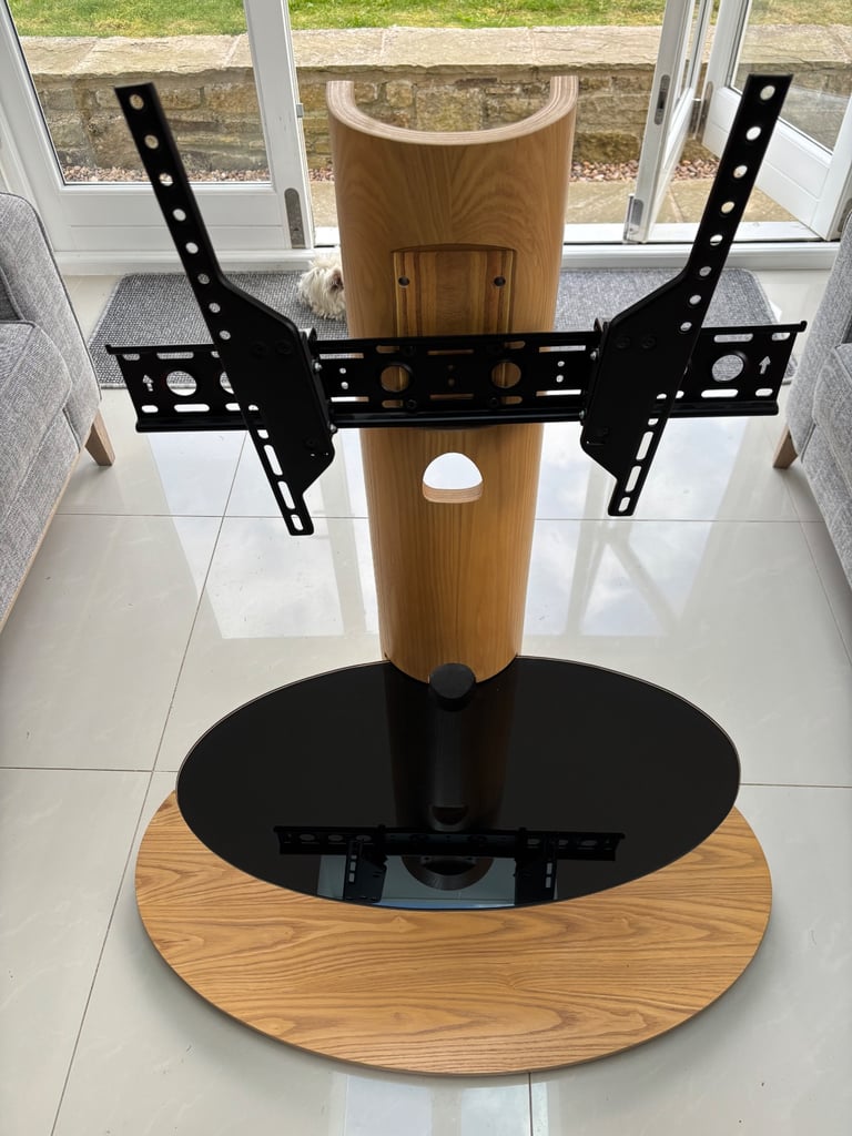 image for AVF Chepstow 930 TV Stand for TVs up to 65” - Oak