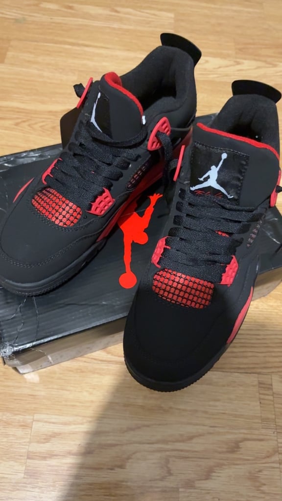 image for Nike Jordan 4 Retro Red Thunder Size Uk 7
