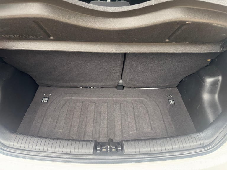 Hyundai i10 Play 1.0 Euro 6 5dr 2019 (69) Only 47K Ideal 1st Car