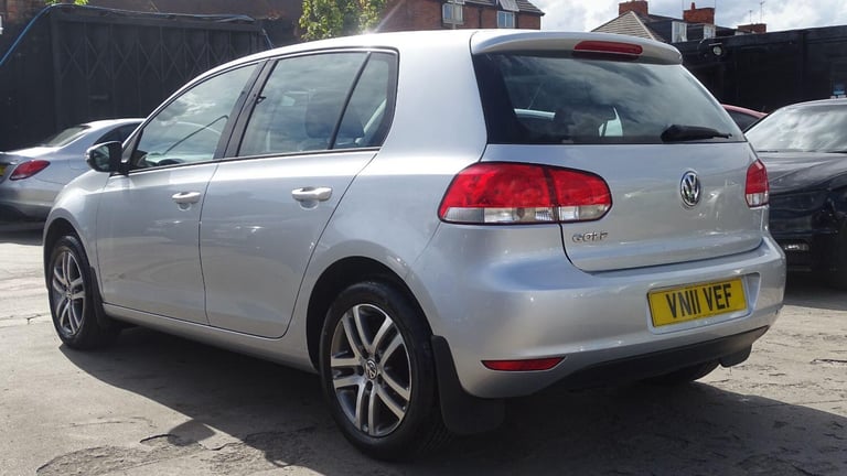 VOLKSWAGEN GOLF 1.4 Twist hatch petrol Silver Manual Petrol 2011