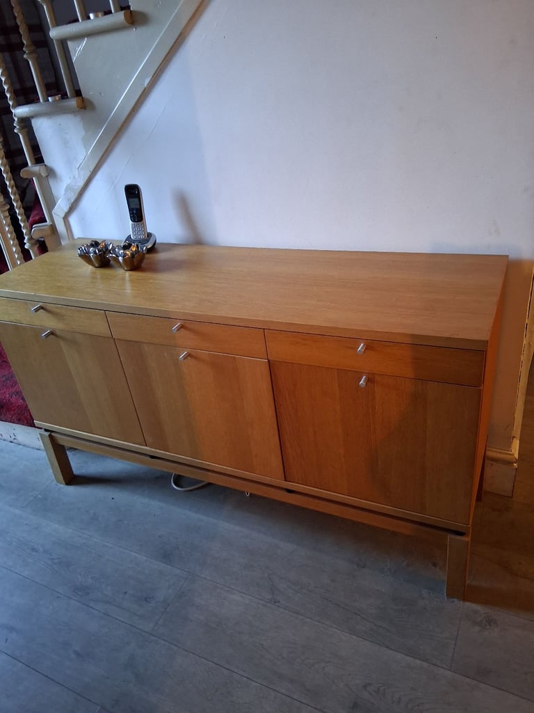Sideboard 