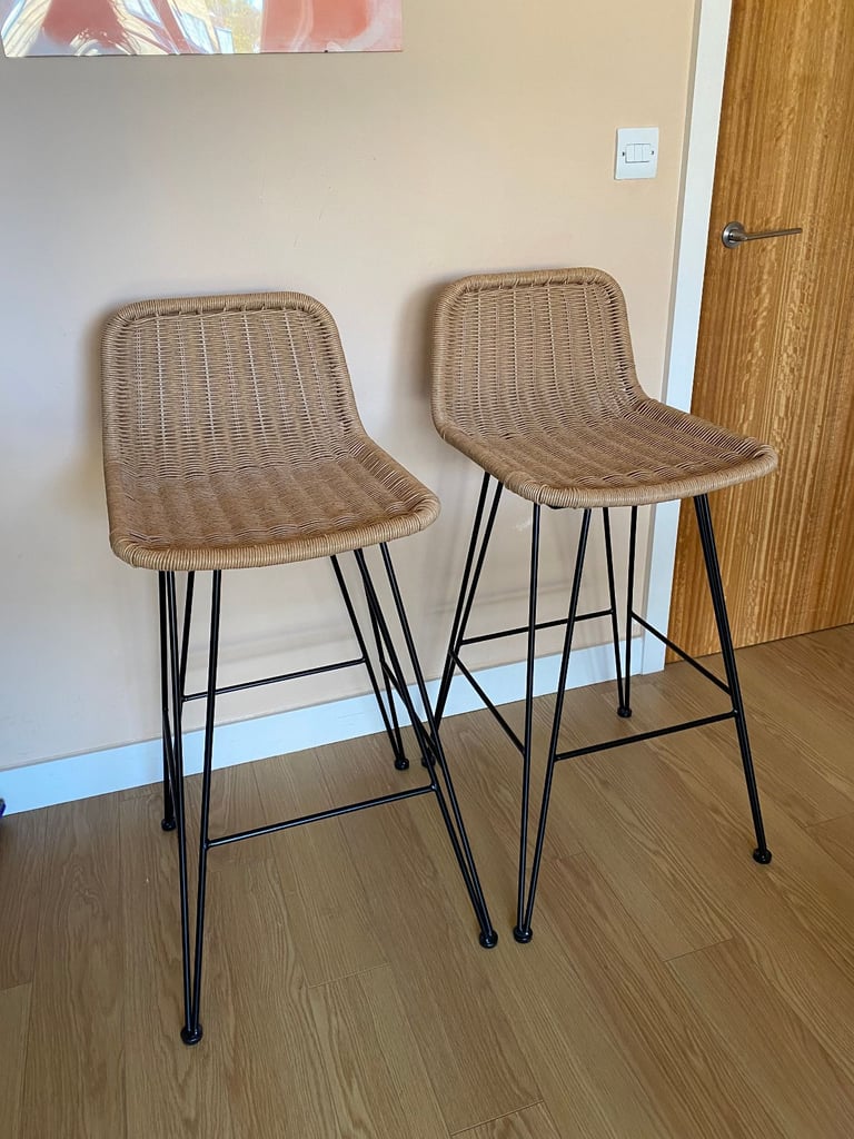 Rattan Bar Stools SKLUM in excellent condition