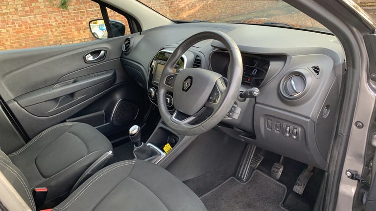 2018 Renault Captur 0.9 TCe ENERGY Iconic SUV 5dr Petrol Manual Euro 6 (s/s) (90 ps) SUV Petrol M...