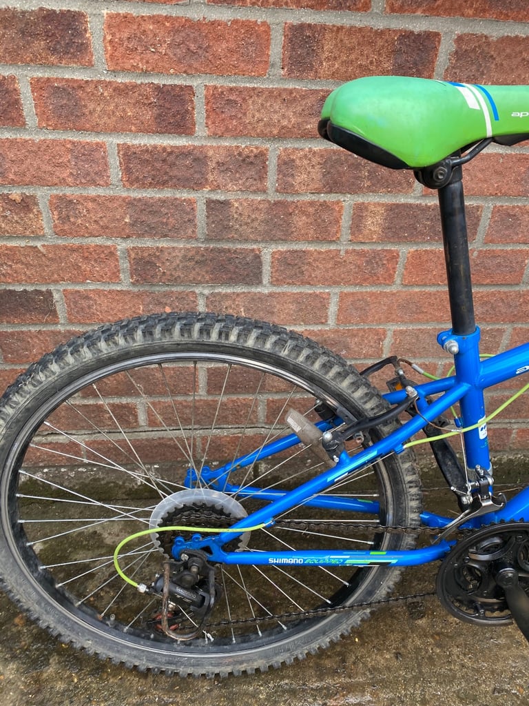 Boys bike Apollo interzone 24 inch wheel 
