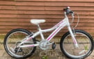 Giant bike for girls between 7-9age bicycle size 20” Shimano gears 