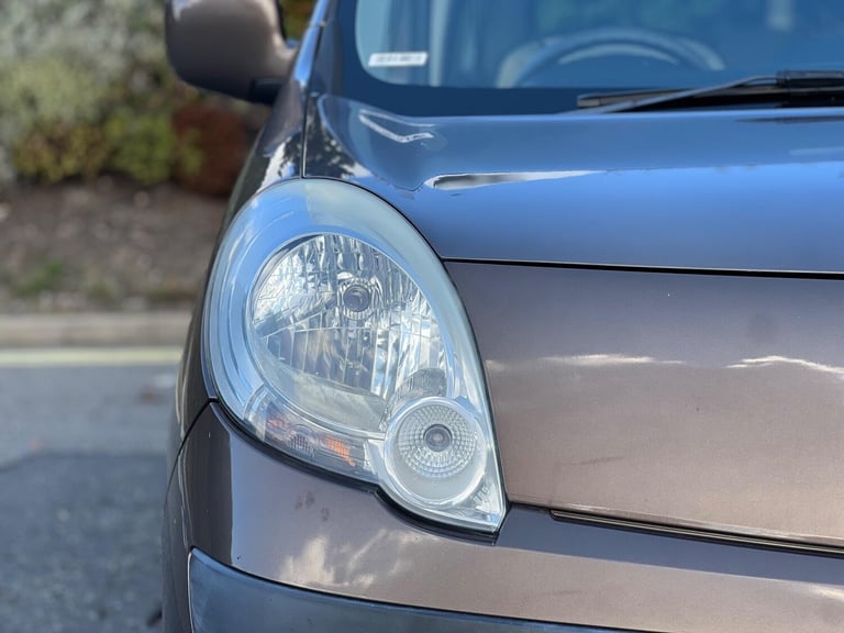 2011 Renault Kangoo 1.6 16V Expression Auto Euro 5 5dr MPV Petrol Automatic