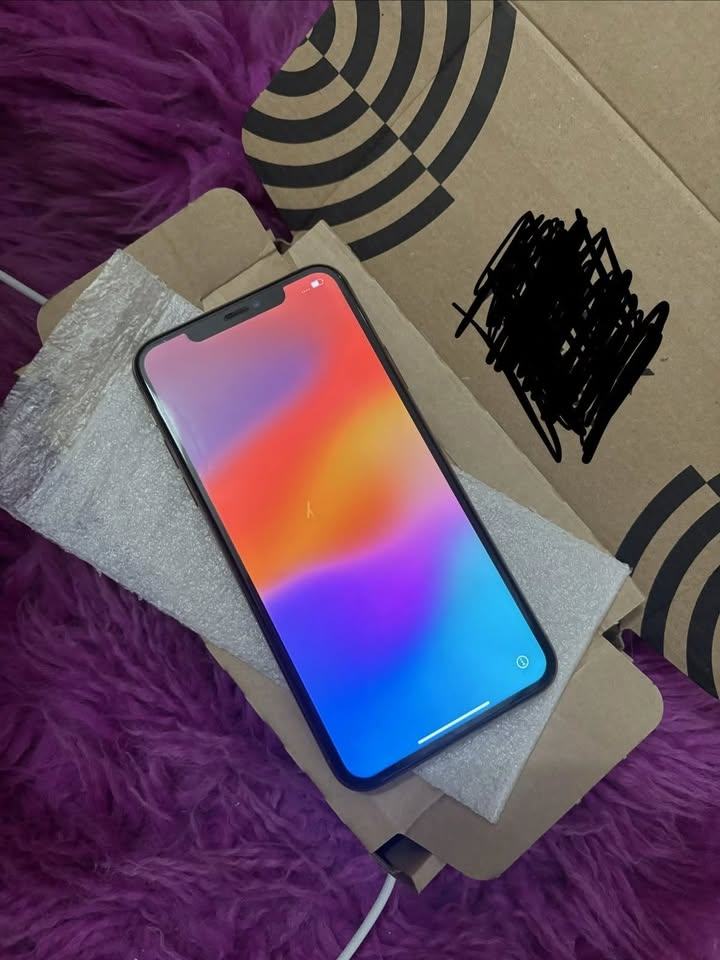 image for As New iPhone 11 Pro Max 64gb Unlocked Rose Gold(Warranty)