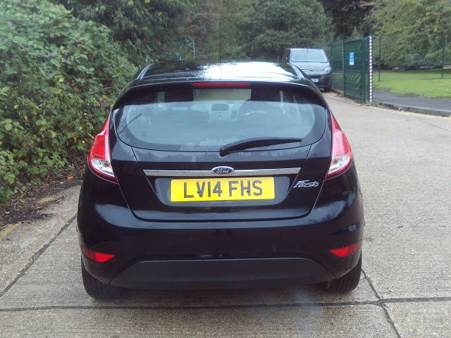 2014 Ford Fiesta 1.5 TDCi Zetec 5dr Black 58k Miles Years MOT Warranty £20 Road Tax HATCHBACK Die...