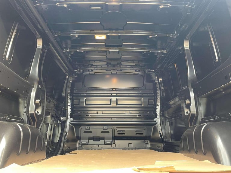 RENAULT TRAFIC 2.0 dCi Blue SL30 Advance Auto L1 H1 Euro 6 (s/s) 5dr 2025