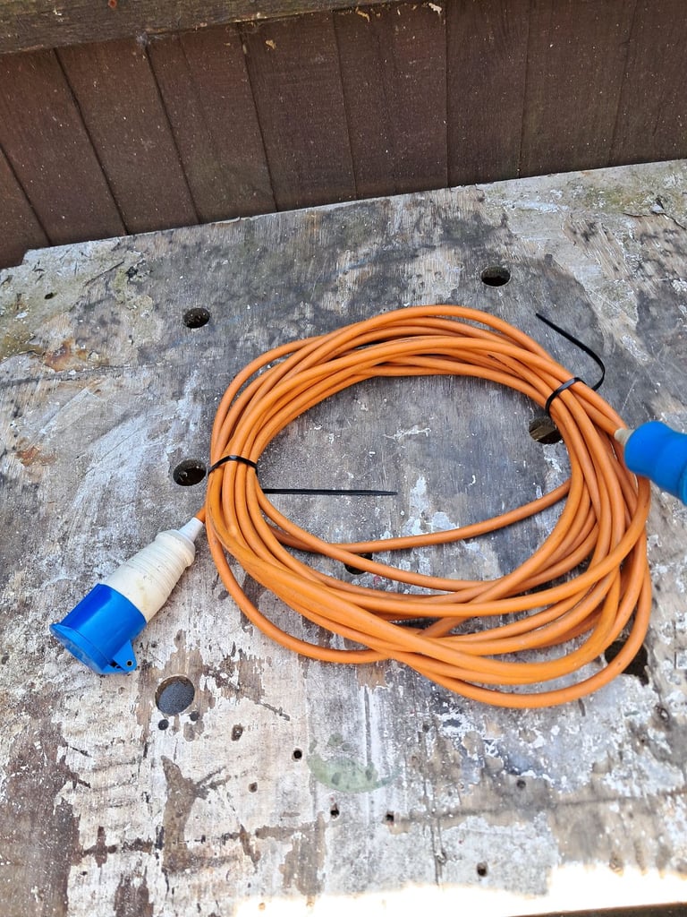 13.5 metre caravan hook up lead 