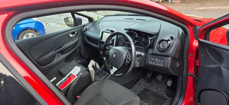 2015 Renault Clio 1.2 16V Dynamique MediaNav 5dr HATCHBACK Petrol Manual