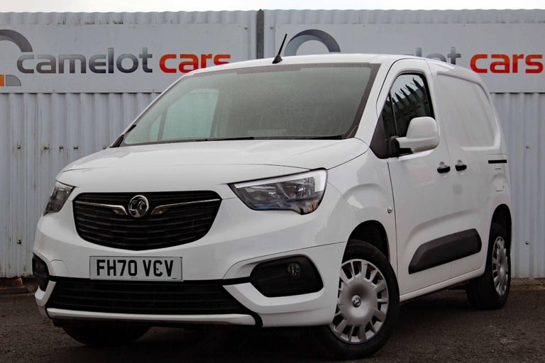VAUXHALL COMBO 1.5 Turbo D 2300 Sportive 2021