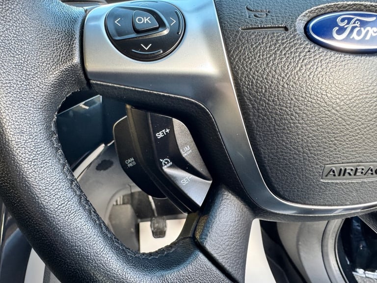 2016 FORD KUGA TITANIUM 1.5 PETROL ECO BOOST SUV MANUAL + 10 FORD SERVICES 