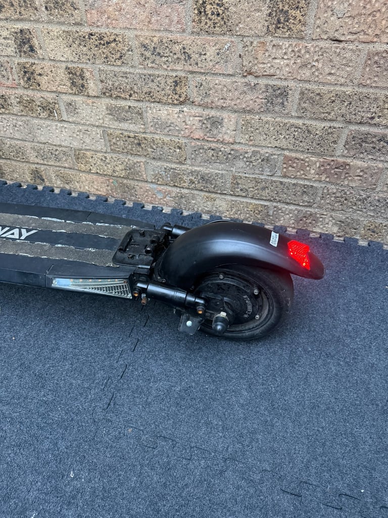 HITWAY ELECTRIC SCOOTER 800W MOTOR SPEED 45KPH 40KM RANGE 