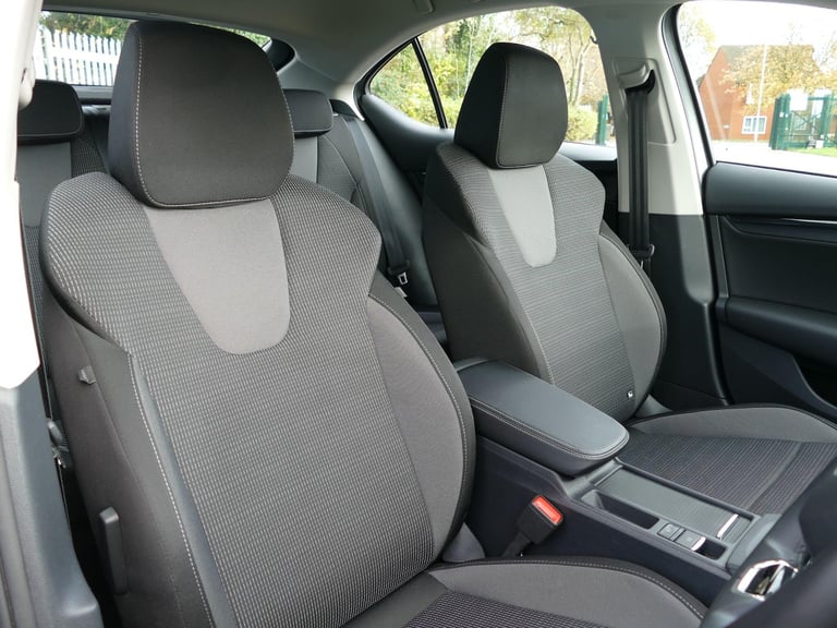 2024 Skoda Octavia 1.4 TSI iV 13kWh SE Technology DSG Euro 6 (s/s) 5dr HATCHBACK Petrol/Electric ...