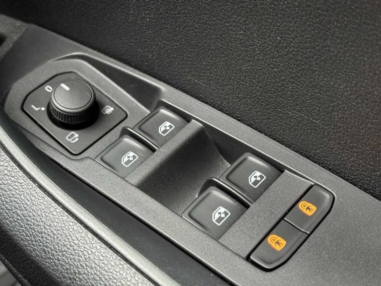 2025 Skoda Karoq 1.0 TSI 116 SE Drive 5dr Manual SUV Petrol Manual