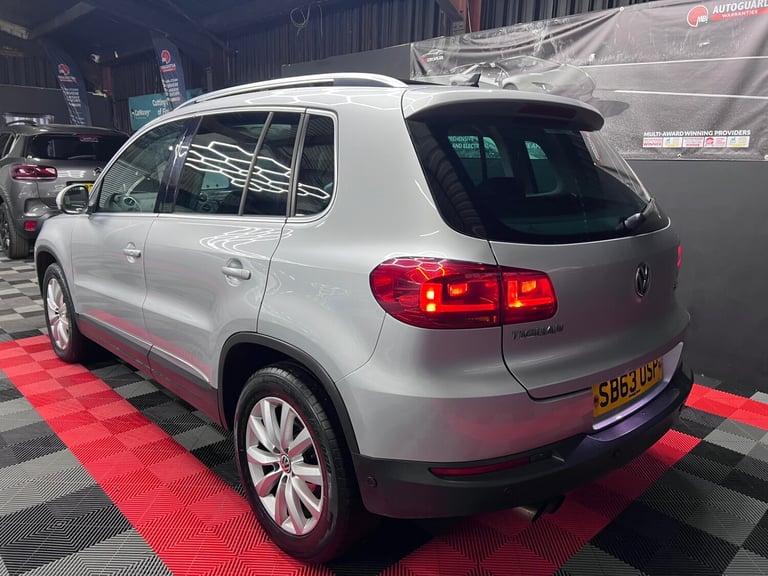 2013 Volkswagen Tiguan 2.0 TDi BlueMotion Tech Match 5dr ESTATE Diesel Manual