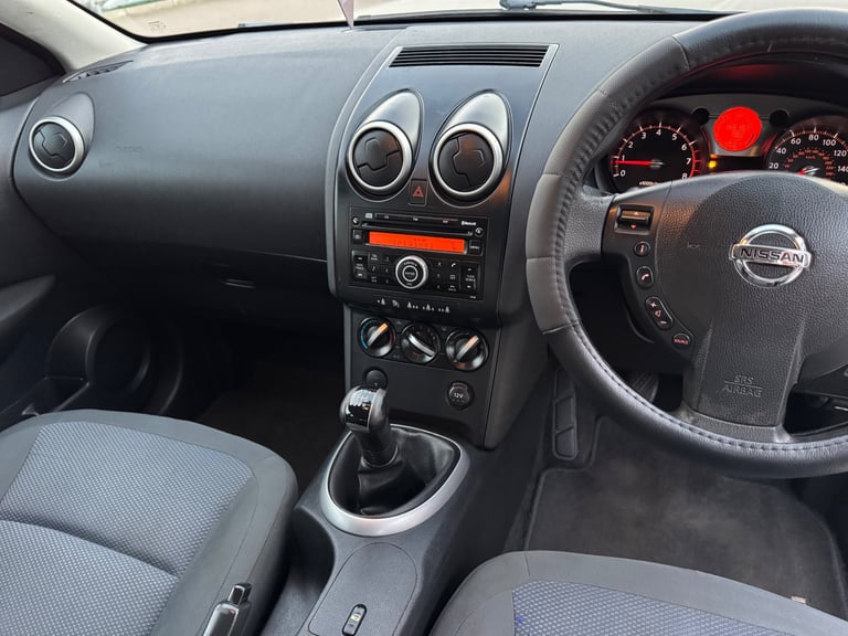 Nissan Qashqai Visia 1.6 | 12 months MOT | LEZ Compliant