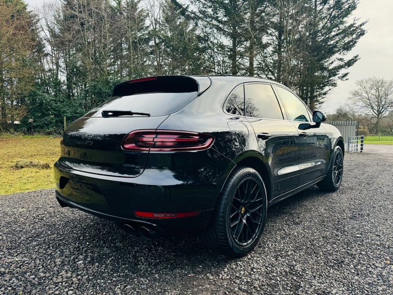 PORSCHE MACAN 2016 66 PLATE 3.0 GTS SPORT CHRONO PACKAGE IMMACULATE CONDITION