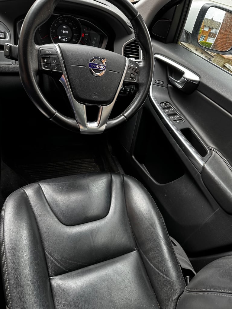 Volvo, XC60, Estate, 2017, Manual, 1969 (cc), 5 doors