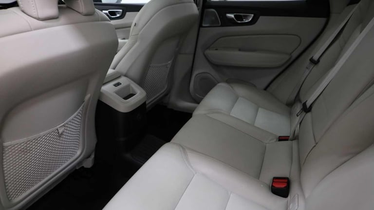 2024 Volvo XC60 2.0h T8 18.8kWh Ultra Bright Auto AWD Euro 6 (s/s) 5dr ESTATE Petrol/Electric Hyb...