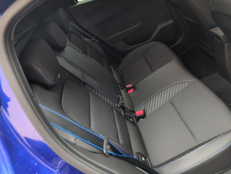 2024 Renault Clio 1.6 E-TECH esprit Alpine Hatchback 5dr Petrol Hybrid Auto Euro 6 (s/s) (145 HAT...