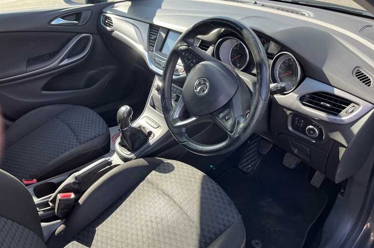 2015 Vauxhall Astra 1.4i Turbo Energy Hatchback 5dr Petrol Manual Euro 6 (125 ps) Hatchback Petro...