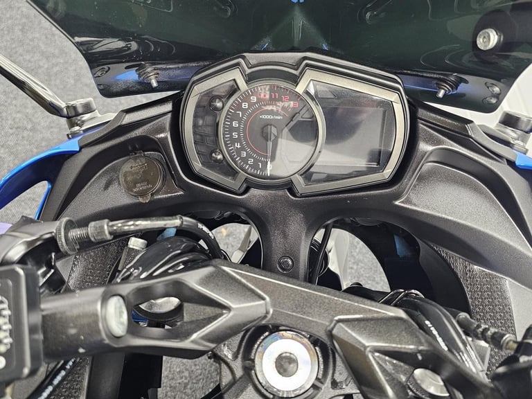 KAWASAKI NINJA 650 ** BLACK WIDOW - CRASH PROTECTORS - JUNE 26 MOT **