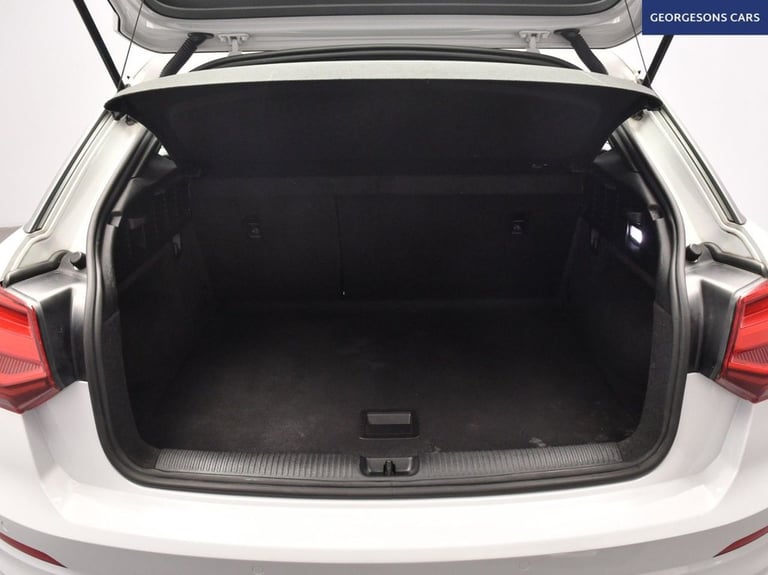2018 Audi Q2 1.6 TDI S Line 5dr ESTATE DIESEL Manual