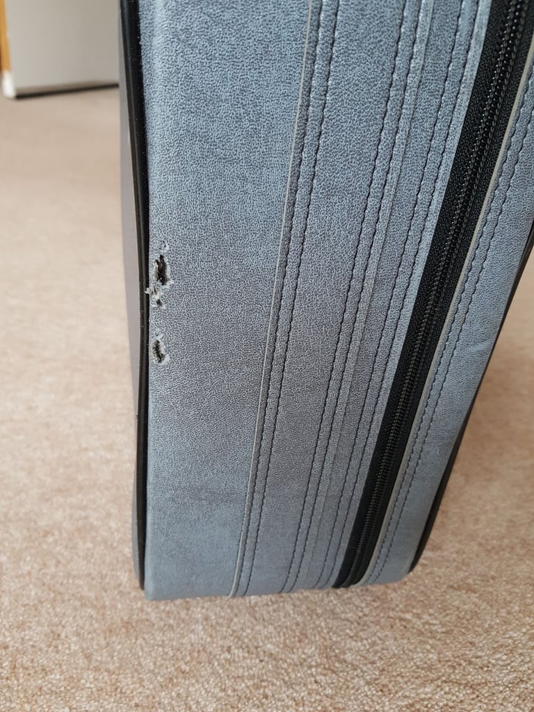 Small suitcase and matching bag 