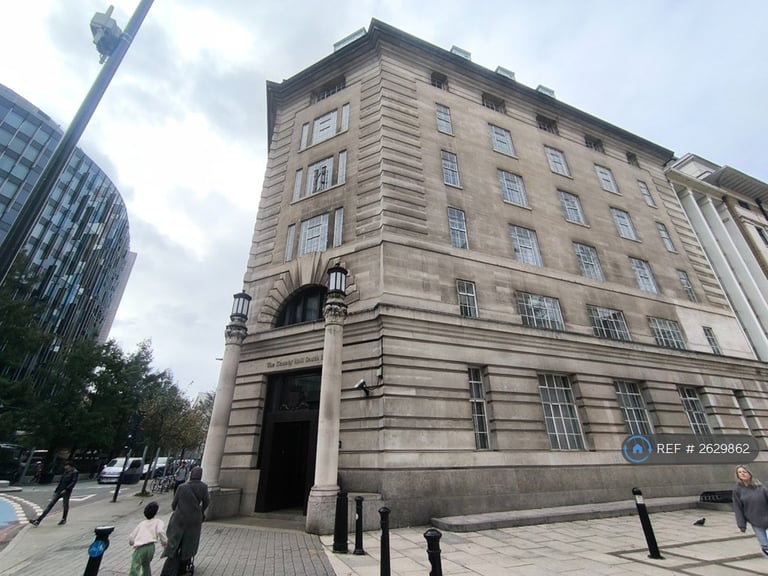 image for 1 bedroom flat in South Block, London, SE1 (1 bed) (#2629862)