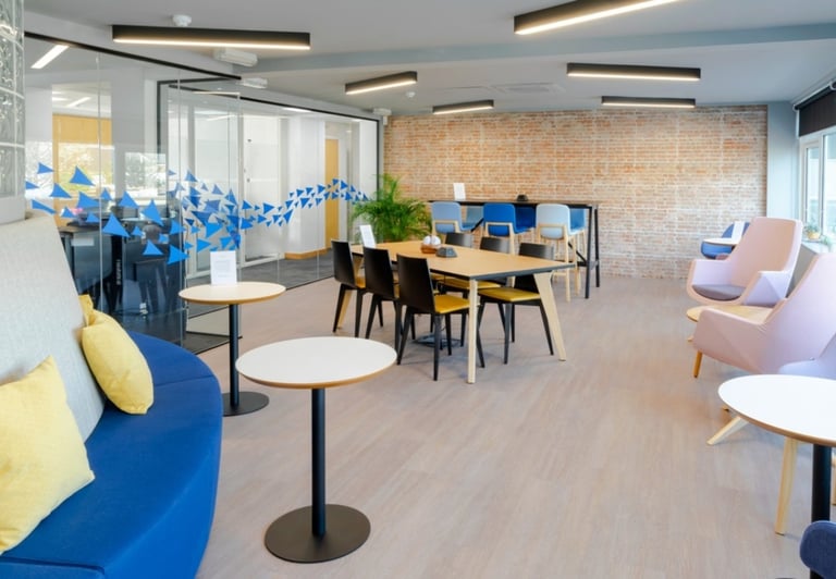 Furnished offices to rent in *Chiswick*. Office Spaces for 5 to 50 desks W4