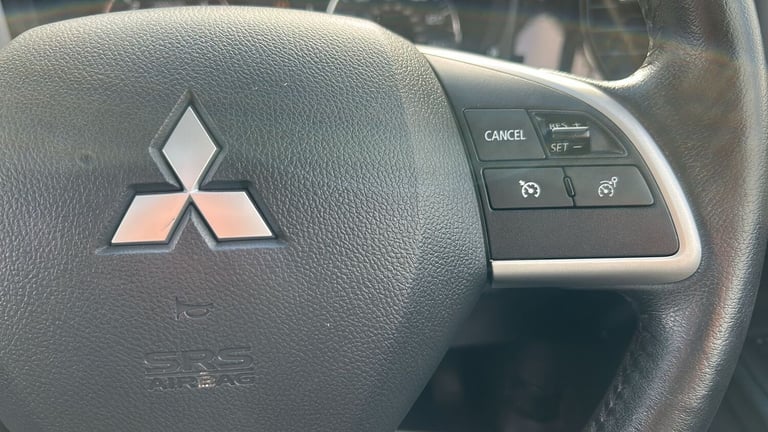 2016 Mitsubishi Outlander 2.3L GX 4 DI-D SUV 5dr Diesel Manual Euro 6 (147 bhp) SUV Diesel Manual