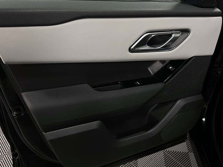 2024 Land Rover Range Rover Velar P250 Dynamic SE 2.0 Auto ( 250 bhp ) Station Wagon Petrol Autom...