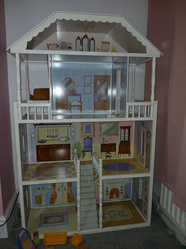 Large wooden dolls house 