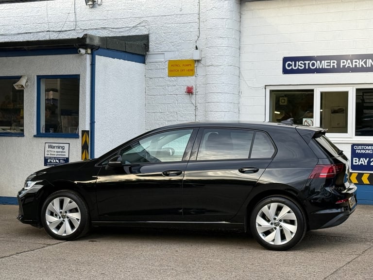 2025 Volkswagen Golf 1.5 TSI Match 5dr, UNDER 3300 MILES, MAY 2028 VOLKSWAGEN WARRANTY HATCHBACK ...