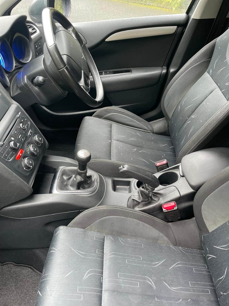 Citroen, C4, Hatchback, 2013, Manual, 1560 (cc), 5 doors
