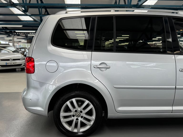 2012 Volkswagen Touran 1.6 TDI 105 SE 5dr DSG MPV Diesel Automatic