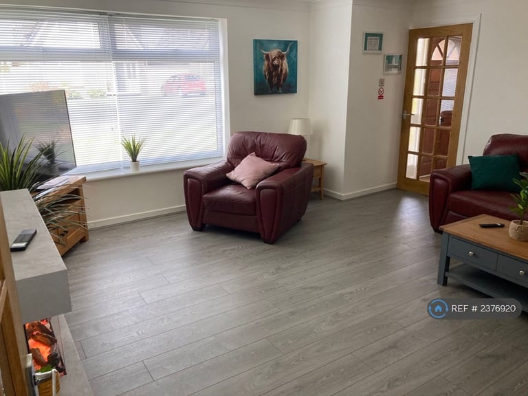 3 bedroom house in The Roundmeade, Maghull, L31 (3 bed) (#2376920)