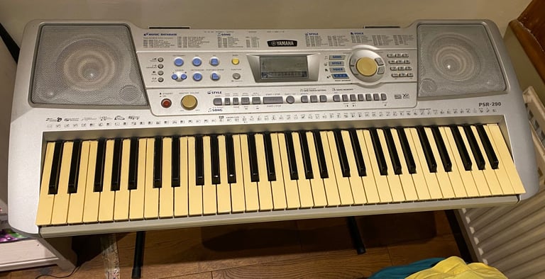 image for Yamaha PSR-290 Keyboard with Manual in Original Packaging