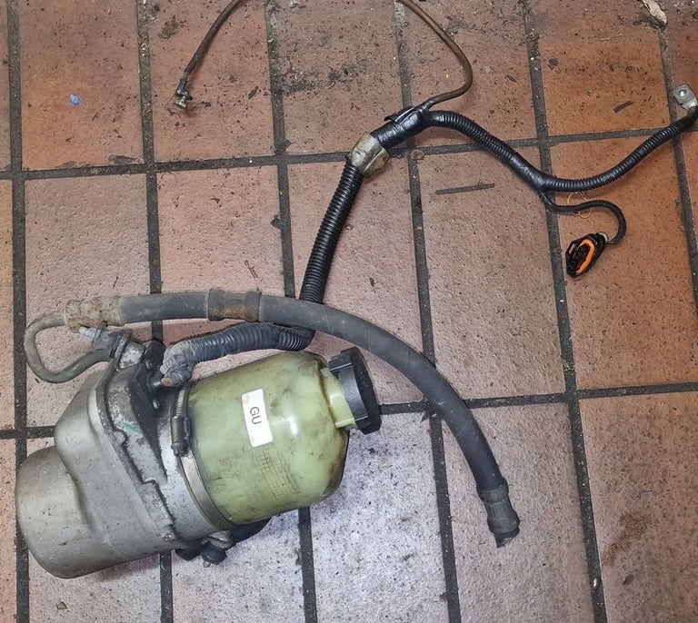 Vauxhall Zafira B Power Steering Pump 2008