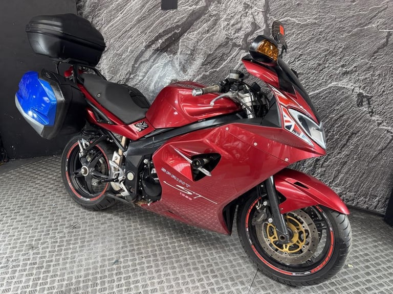 TRIUMPH SPRINT ST 1050 2006