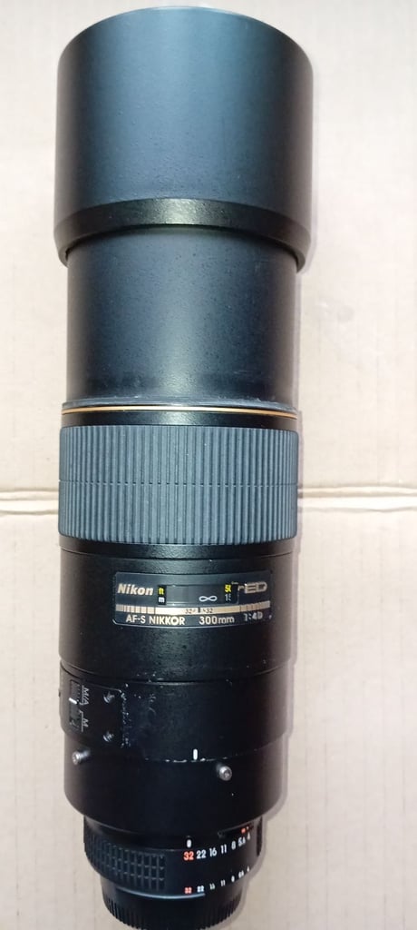 image for Nikon 300mm F4 D Nikkor AF-S Lens 