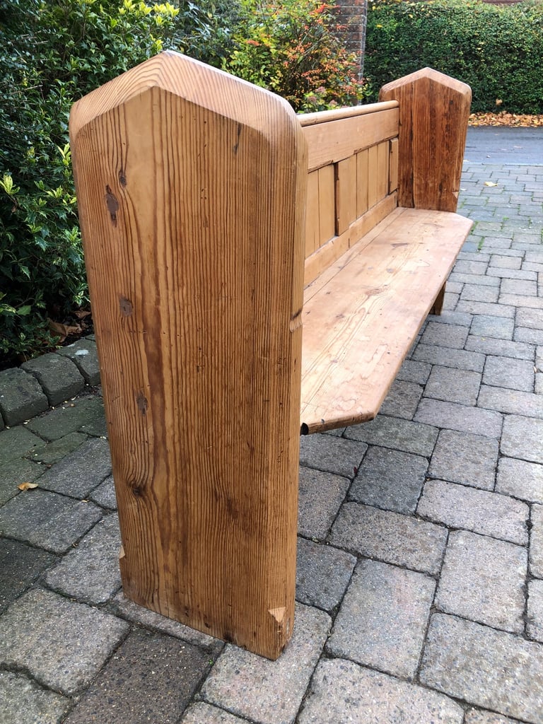 VICTORIAN CHURCH PEW. Delivery possible. ALSO CHAPEL CHAIRS FOR SALE.